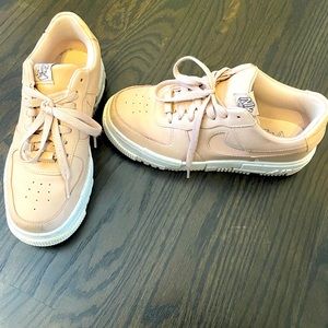 Pink Nike air forces size 7